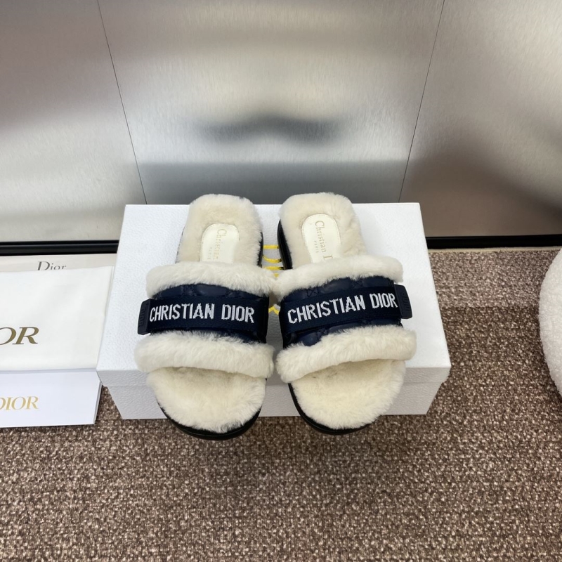 ch**an D*or slippers